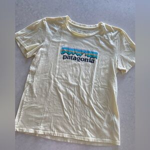 Women’s Patagonia shirt